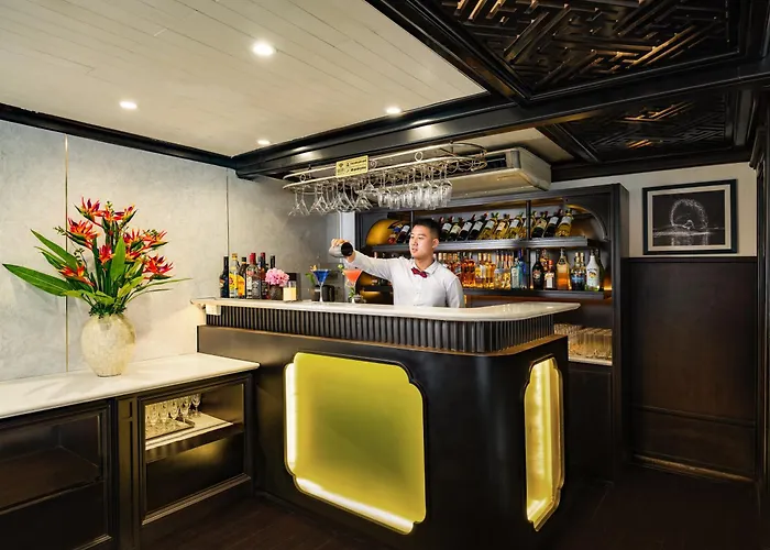 Botel Cozy Bay Grand Cruise 4*