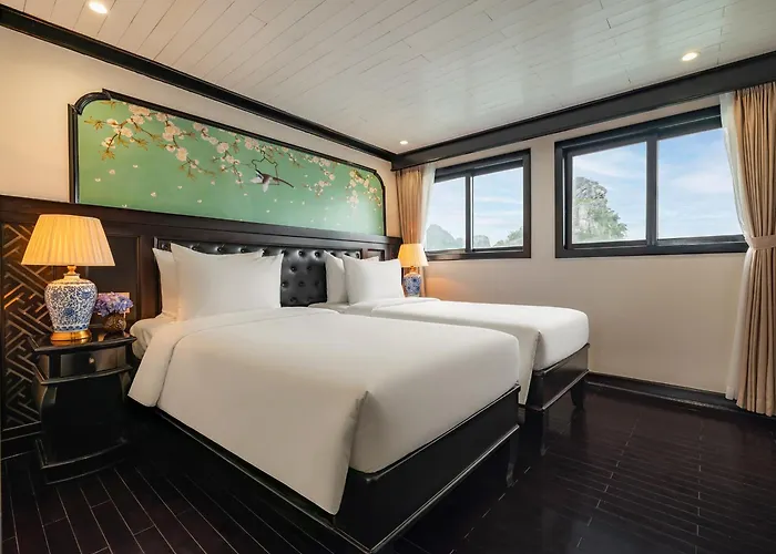 Cozy Bay Grand Cruise Botel