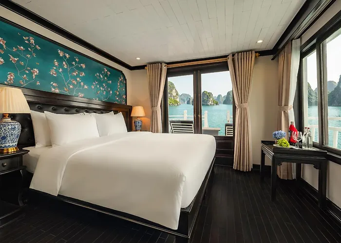 Cozy Bay Grand Cruise Hạ Long