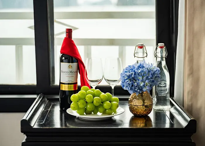Cozy Bay Grand Cruise Botel 4*